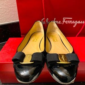 Patent leather ballet flats